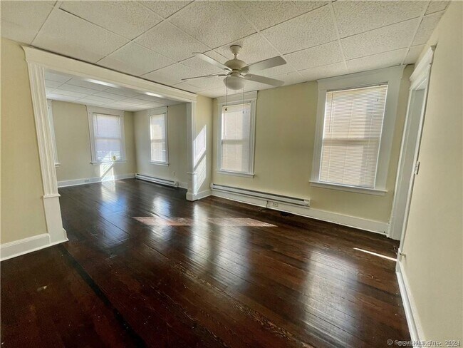 Building Photo - 68 Englewood Ave