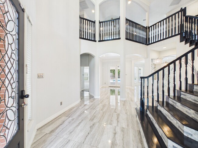 Building Photo - 6206 Canyon Run Ct