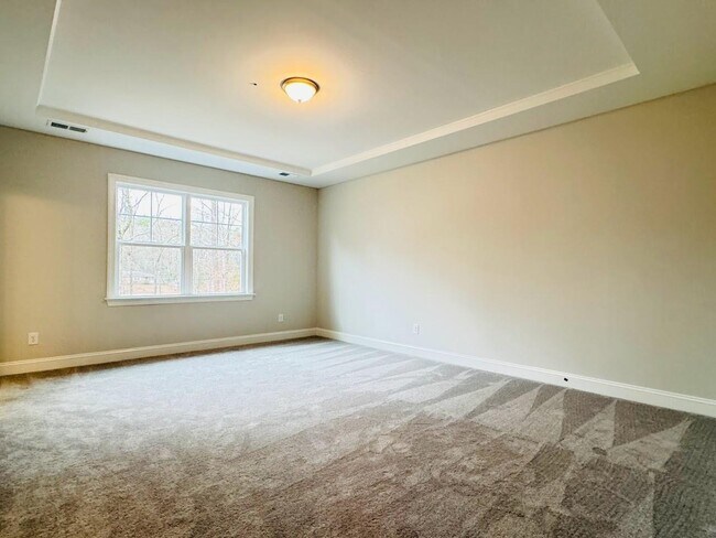 Building Photo - Single Family 4 Bedroom 3 Bathroom for Rent - Guest Bedroom Down