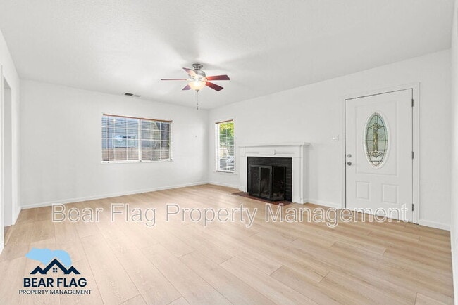 Building Photo - 4551 Orinda Way