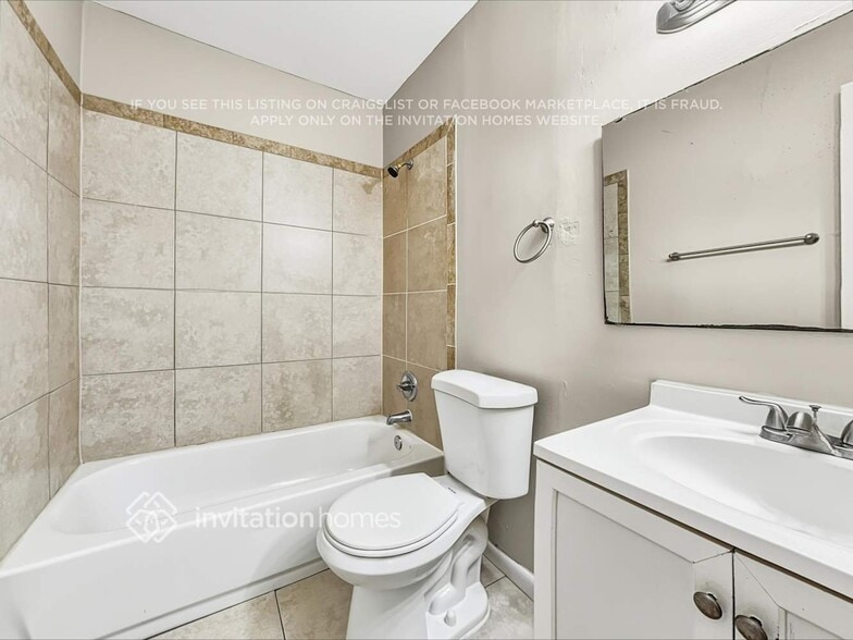 Building Photo - 512 E Hilda Dr