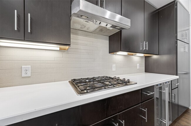 Building Photo - 5313 Inker St