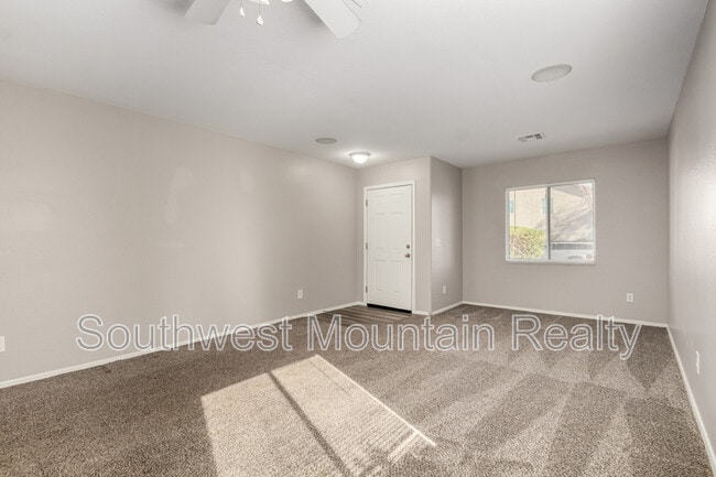 Building Photo - 28406 N Epidote Dr