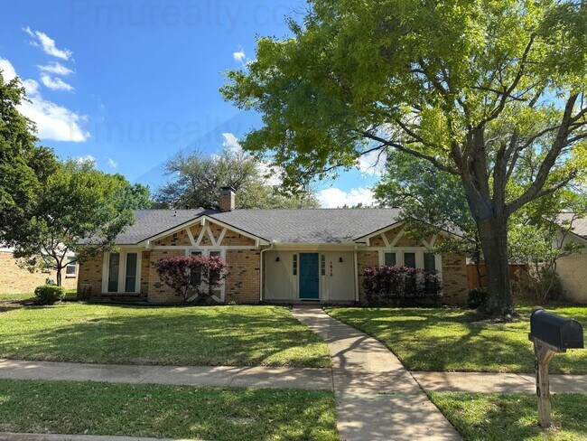 Building Photo - AVAILABLE NOW!!! Beautiful 4-bedroom, 2.5-bath home in the heart of Richardson