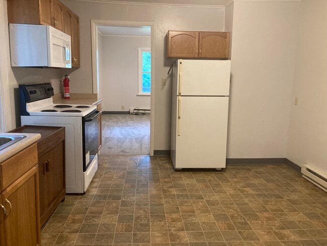 Building Photo - 6028 Penn St