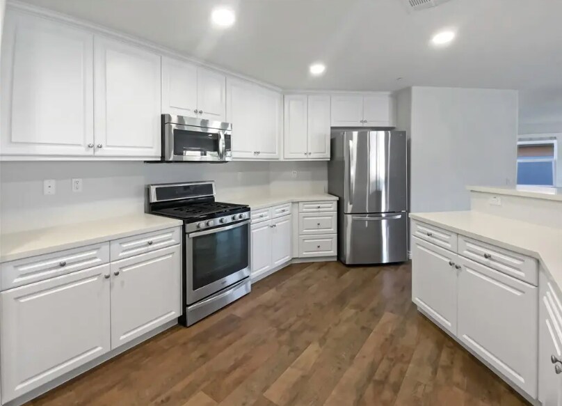 Building Photo - 31846 Victoria Pl