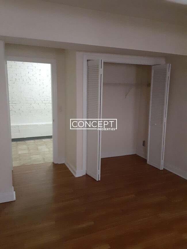 Building Photo - 1131 Commonwealth Ave