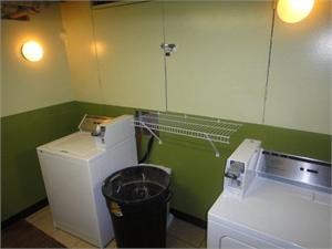 Building Photo - 2416 Olive St