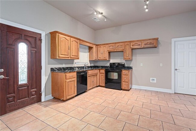 Building Photo - 6500 Riley Park Dr