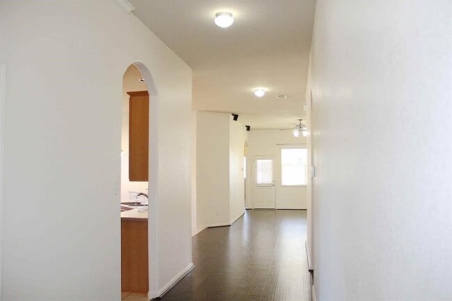 Building Photo - 7310 Northfork Dr