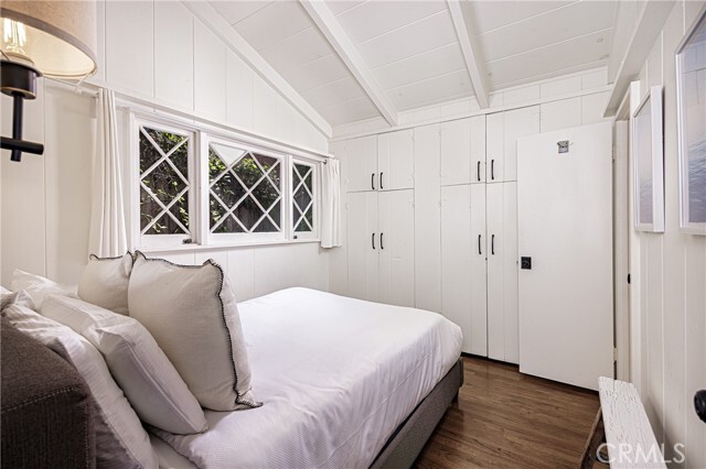 Building Photo - 31834 Virginia Way