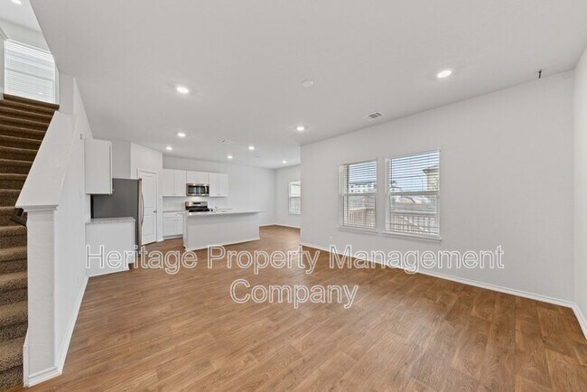 Building Photo - 6212 Sunhigh Dr