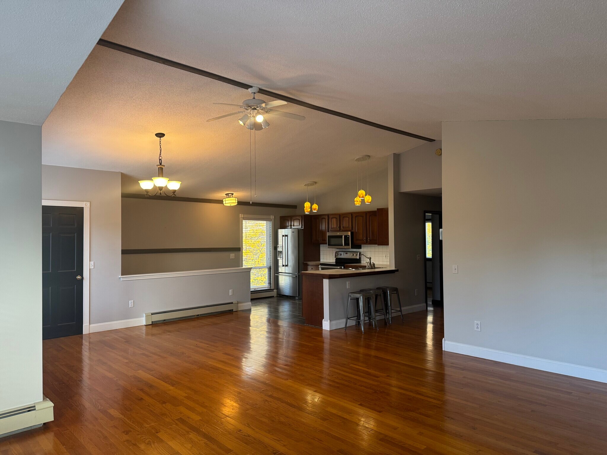 Building Photo - 35 Husson Ave