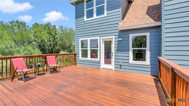 Building Photo - 105 Chesterfield Dr