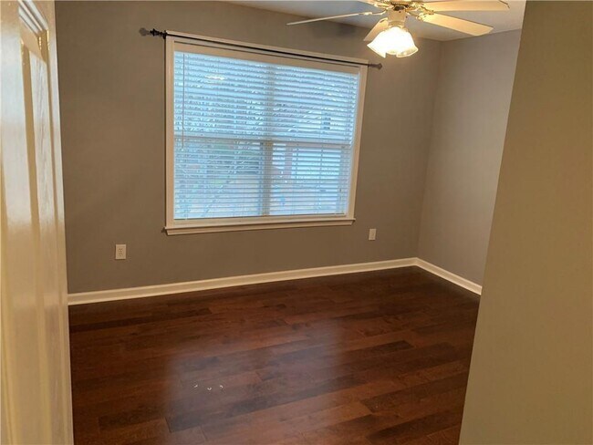 Building Photo - 1172 Rhyne Chase