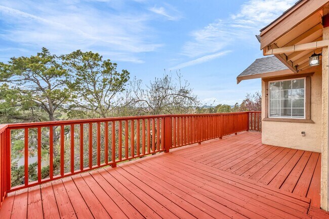 Building Photo - REMARKABLE VIEWS...LOTS OF PRIVACY IN YOUR OWN LITTLE WORLD..