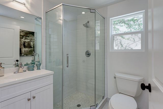 Building Photo - 831 S Curson Ave