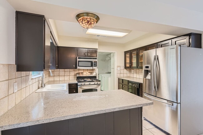 Building Photo - 5106 Orleans Court