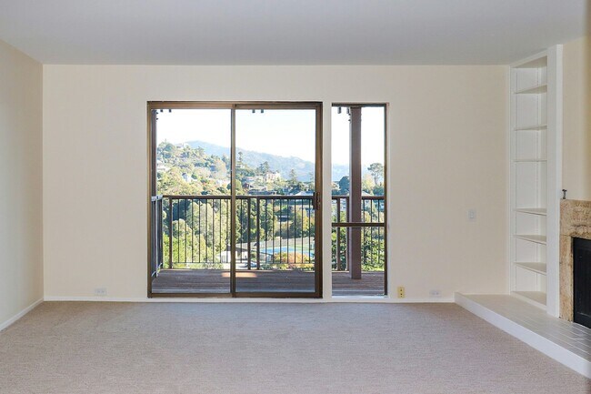 Building Photo - 40 Harbor Oak Dr