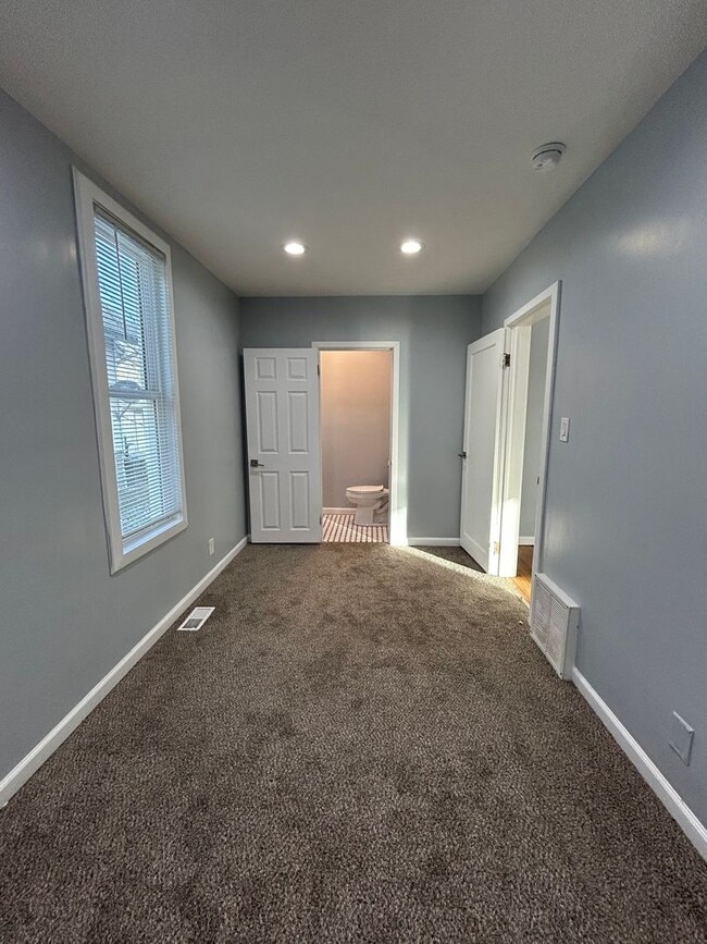 Building Photo - Coming Soon! Updated & Cozy 4-Bedroom Home