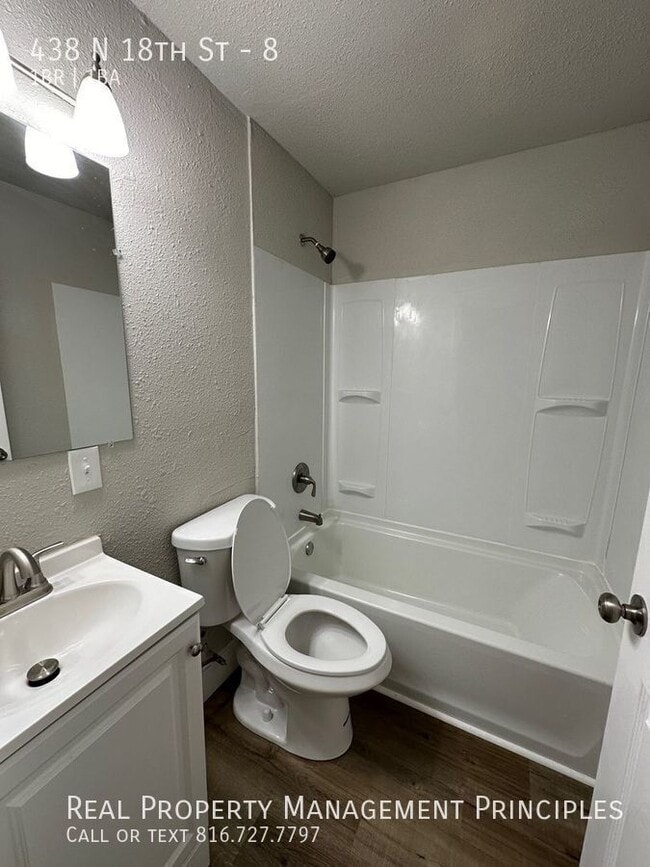 Building Photo - 438 N 18th St