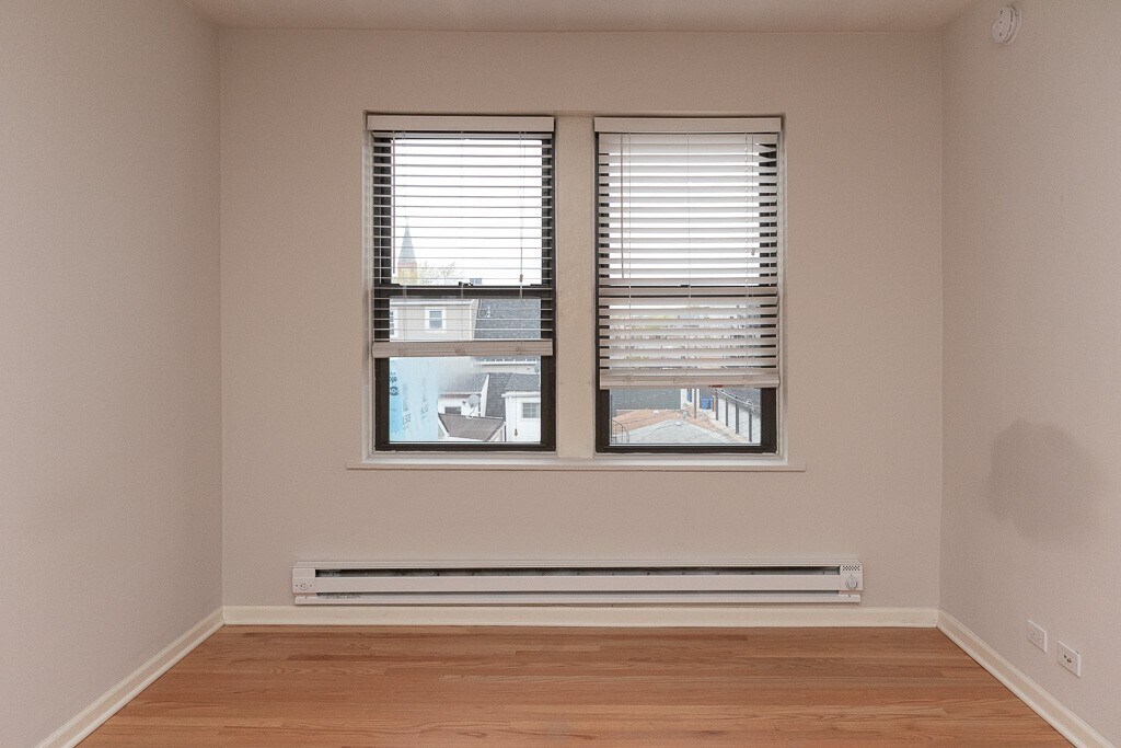 Building Photo - 2824 W Palmer St