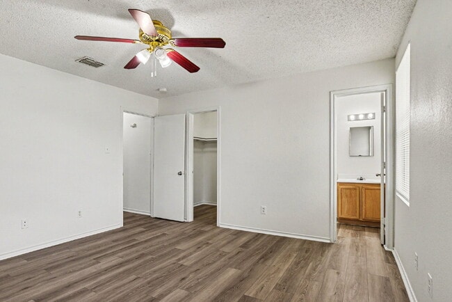 Building Photo - 1424 Junction Run