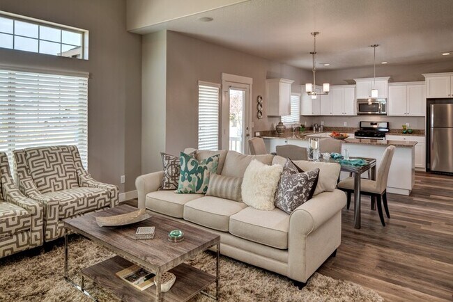 Building Photo - 1692 Aspen Loop