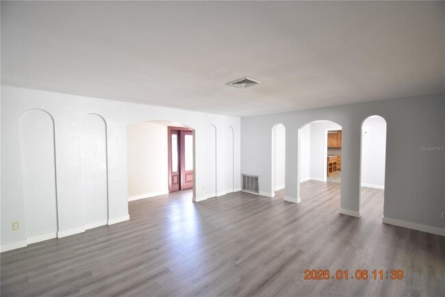 Building Photo - 6485 30th Ave N