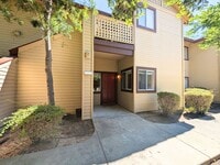 Building Photo - 141 Tuscany Ct
