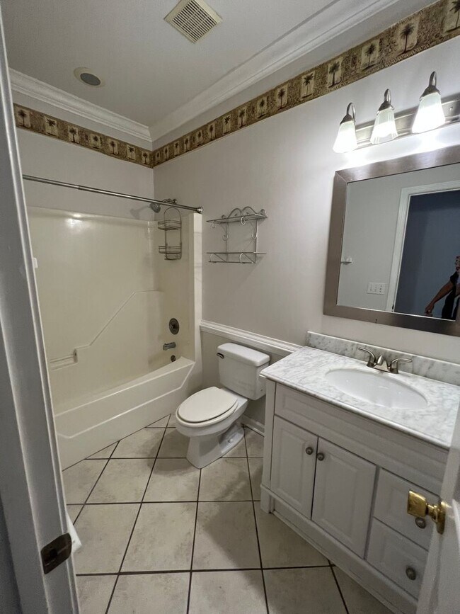 Building Photo - Merestone 1 level brick patio home. 2 Car garage, walk to The Point Shopping, restaurants and mov...