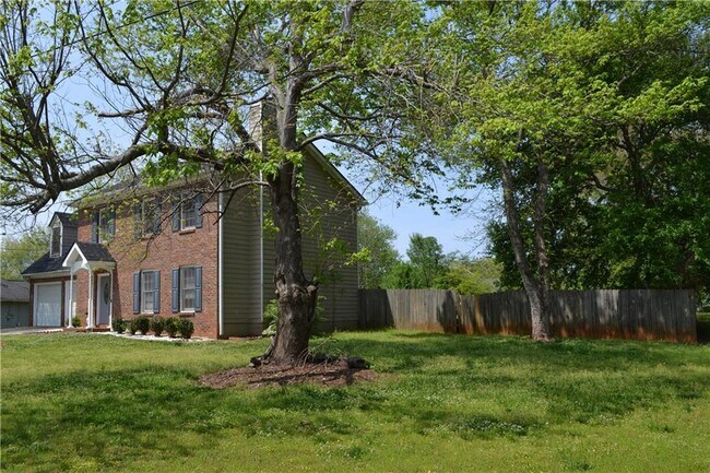 Building Photo - 1591 Willow Bend Way