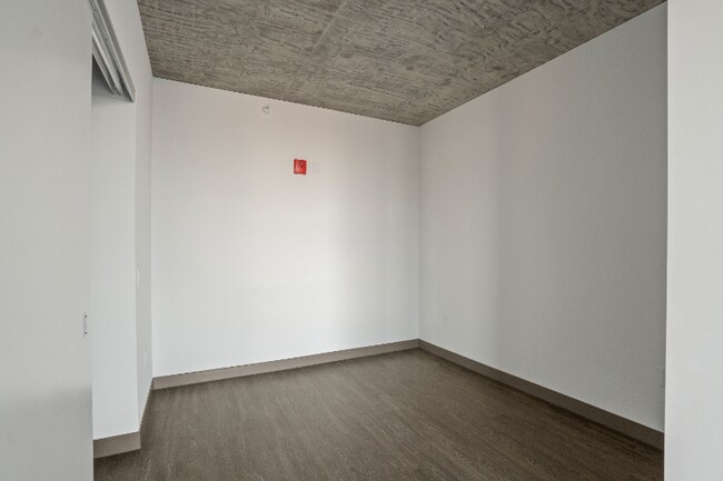 Building Photo - 153 N Elizabeth St