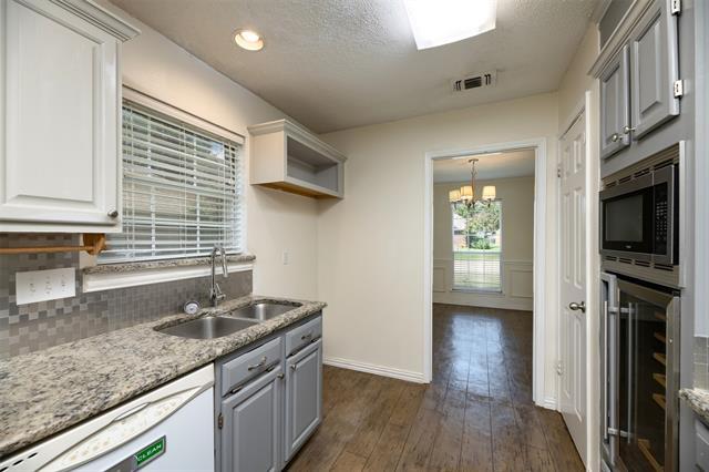 Building Photo - 1410 Brookside Dr