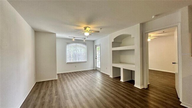 Building Photo - 7250 Westpointe Blvd