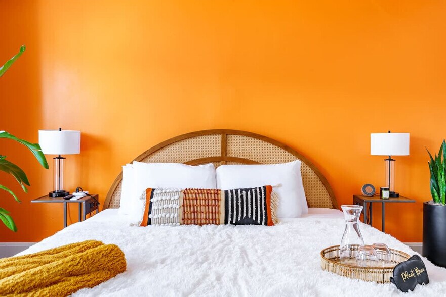 Building Photo - 70 E Prescott St