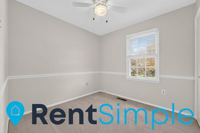 Building Photo - 12035 Stuart Ridge Dr