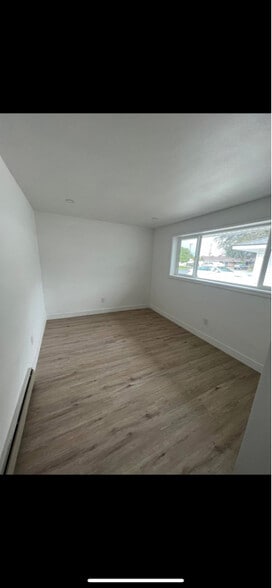 Building Photo - 10382 McDaniel Dr