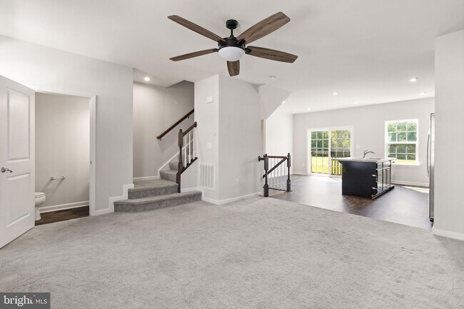 Building Photo - 36084 Fawn Ln