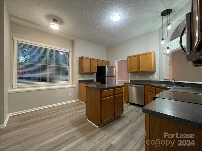 Building Photo - 8307 Belstead Brook Ct