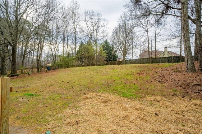 Building Photo - 1506 Sycamore Dr NW