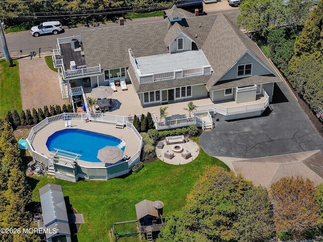 Building Photo - 69 Seaview Ave