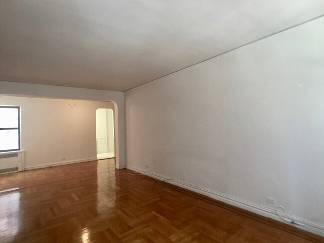 Building Photo - 560 West 218th Street