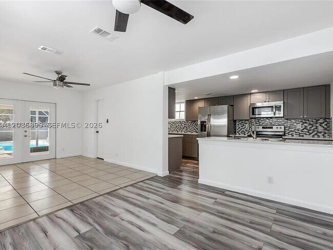 Building Photo - 5800 Rambler Rose Way