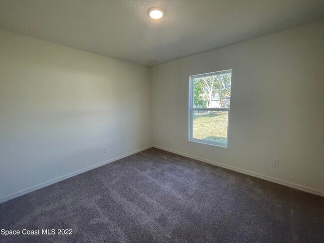 Building Photo - 1215 Hastings Rd SW