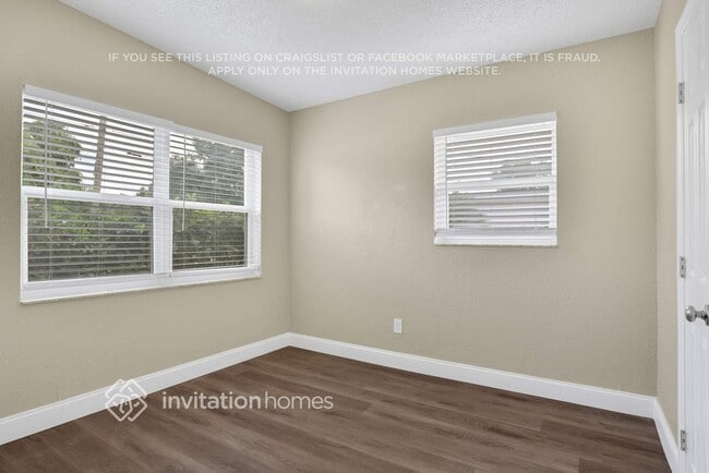 Building Photo - 142 Country Club Cir