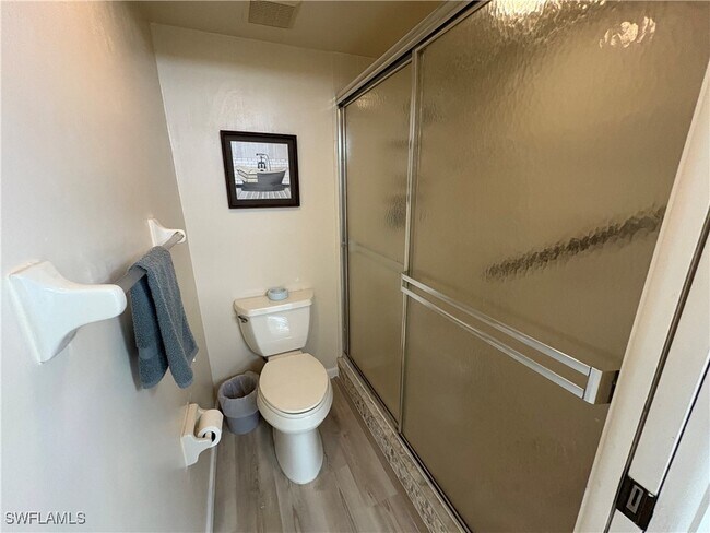 Building Photo - 5665 Trailwinds Dr