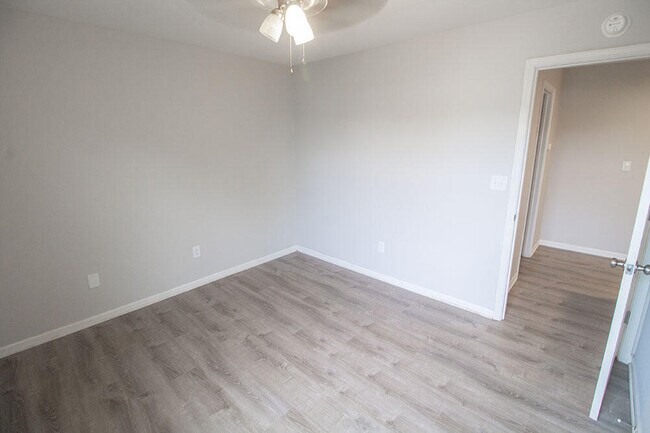 Building Photo - 1602 High Quest Cir