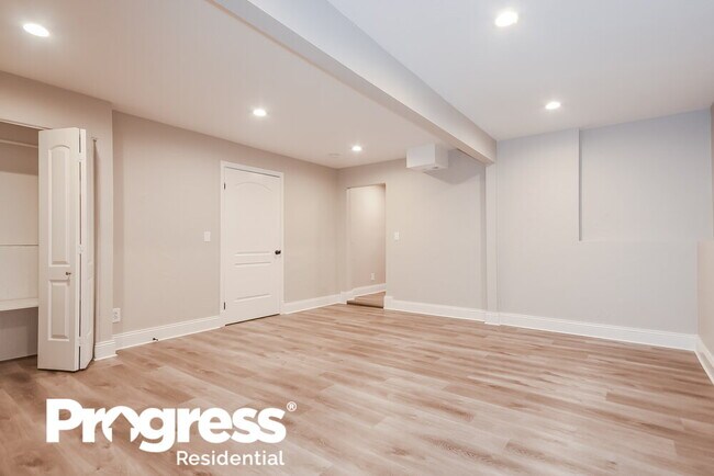 Building Photo - 7987 S 2760 W