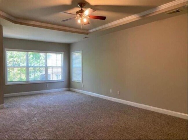 Building Photo - 12820 Doe Dr